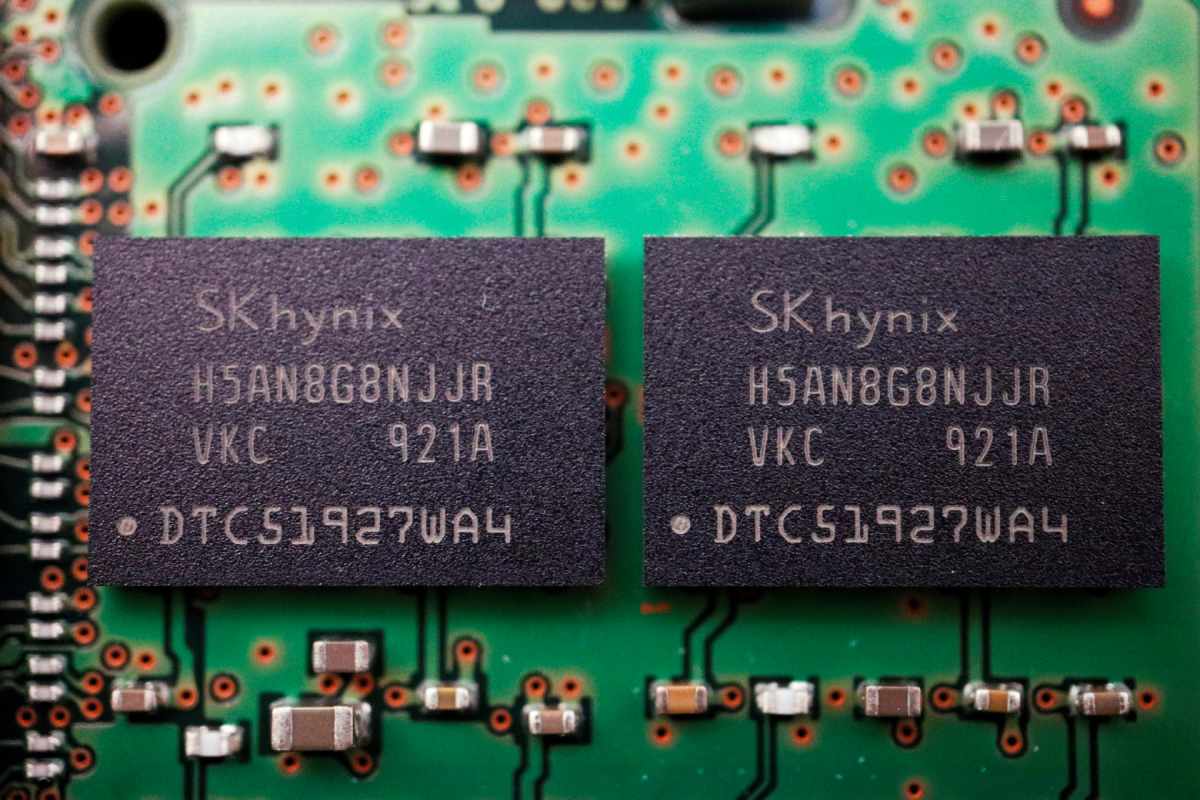 SK Hynix to invest $10.9 billion in new chip plant in South Korea book